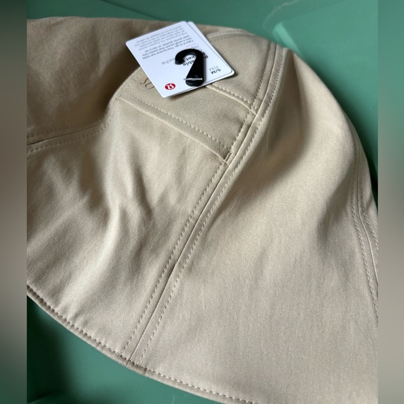 Lululemon packable bucket hat - Picture 2 of 5